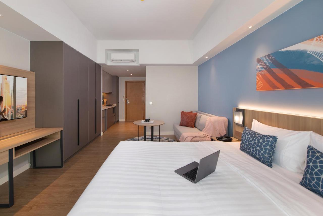 Citadines Roces Quezon City Exterior photo