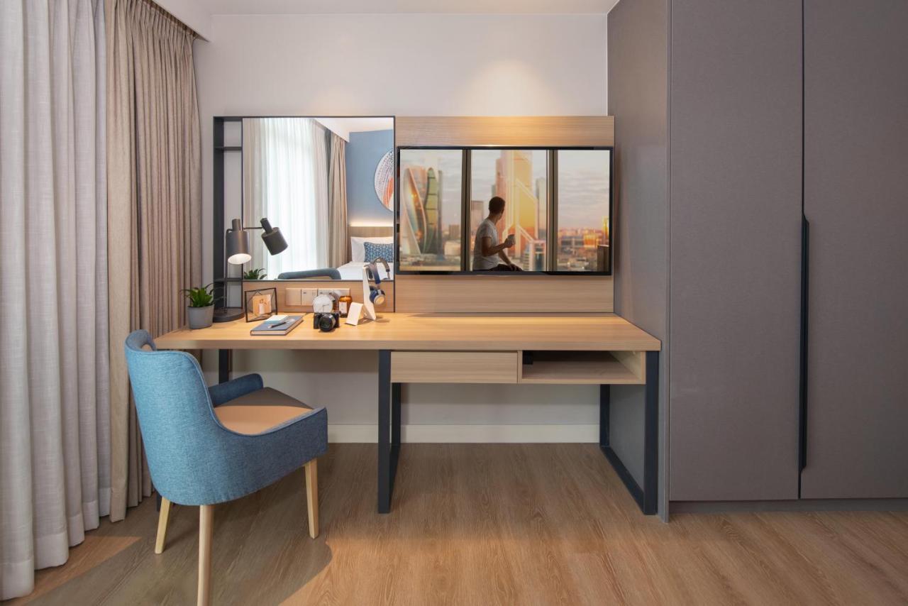 Citadines Roces Quezon City Exterior photo